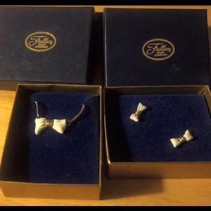 Fuller’s bow necklace and earrings